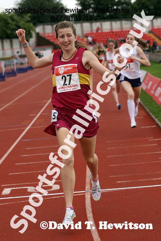 Senior girls 1500 metres, English Schools Track and Field. Photo: David T. Hewitson/Sports for All Pics